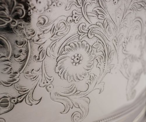 Superb Edwardian Silver Plated Biscuit Box - circa 1905