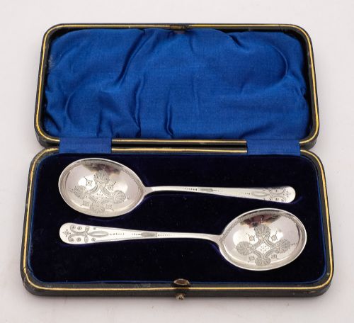 Lovely Edwardian Silver Preserve Spoons - Sheffield 1907