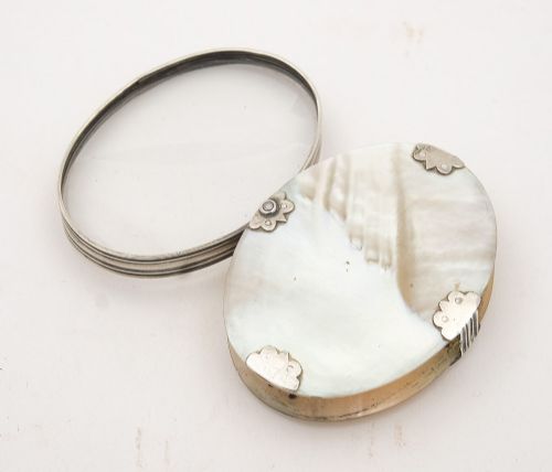 Nice Georgian Silver & MOP Folding Magnifying Glass - Circa 1820