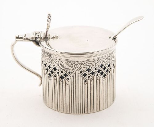 Fabulous Drum Shaped Silver Mustard Pot - Sheffield 1896