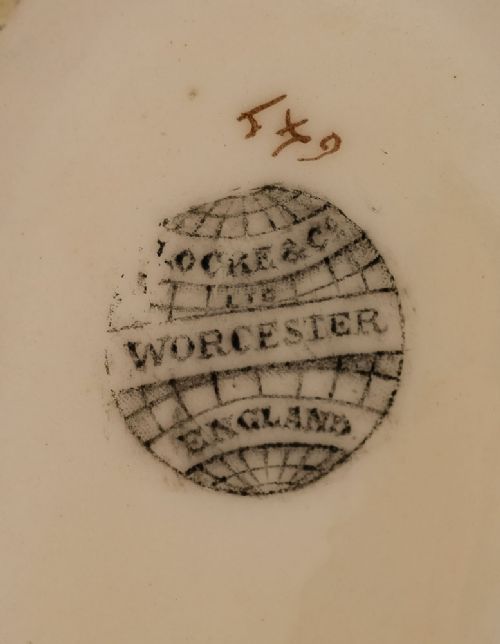 Lovely Worcester China Jug & Bowl in Stand Circa 1905