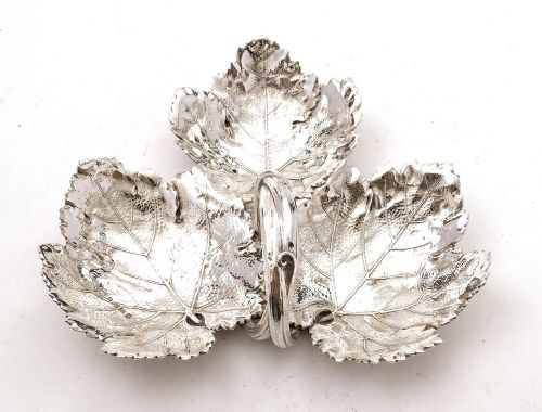 Stunning Victorian Elkington Silver Plated Leaf Serving Dish - 1898
