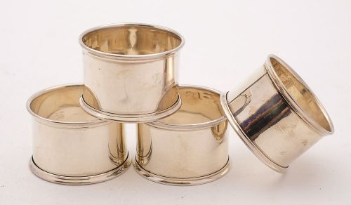 Lovely Set of 4 Silver Cased Napkin Rings Birmingham 1945