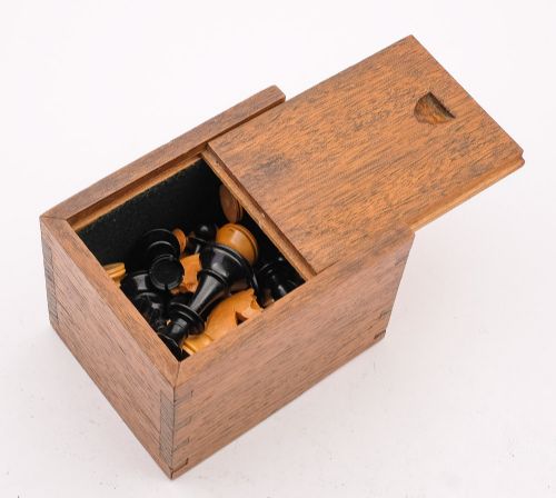 Good Oak Boxed Edwardian Chess Set Circa 1905