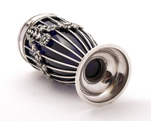 Fabulous Edwardian Silver Sugar Shaker - London 1901