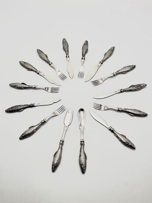 A Stunning 14-piece Harrods fish set - English antique - 1911