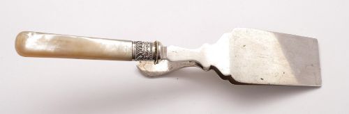 Beautiful antique Victorian solid silver and mother of pearl serving tongs - 1892
