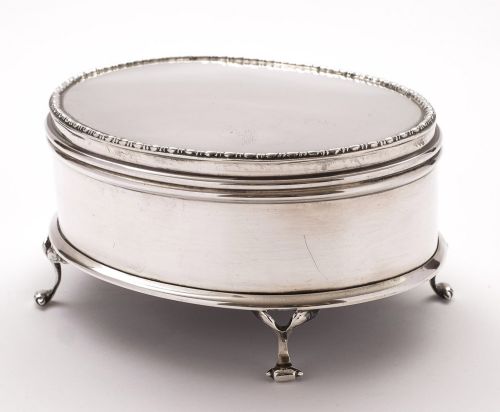 Pretty English antique silver trinket / jewellery box - London 1917