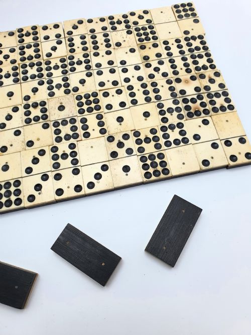 Nice Antique Edwardian Boxed Set of Nines Dominoes - circa 1905