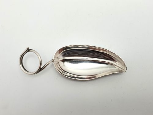 American Novelty Sterling Silver Tea Caddy Spoon - circa 1900