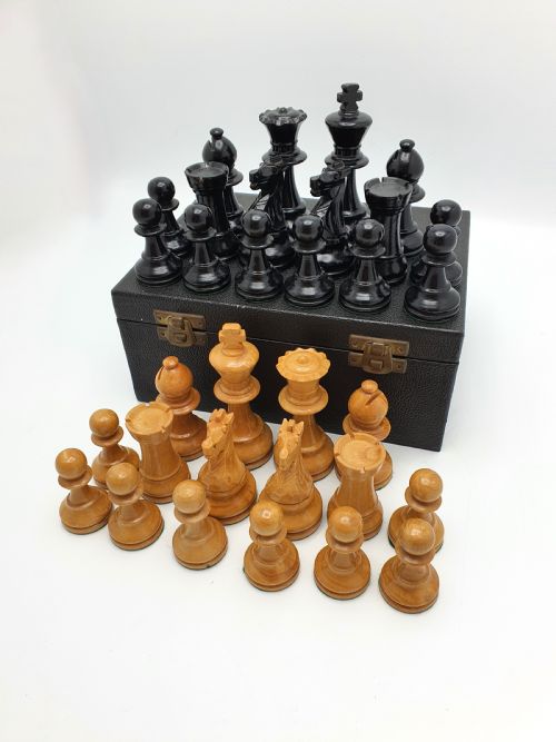 Nice Staunton Style Chess Set - circa 1930