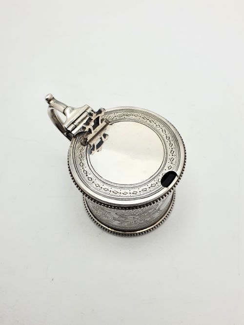 Beautiful Victorian Silver Mustard Pot - Sheffield 1875